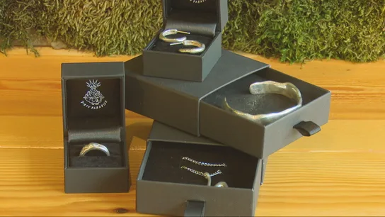 Joyas realizadas gracias al reciclaje de envases metálicos Joyas realizadas gracias al reciclaje de envases metálicos