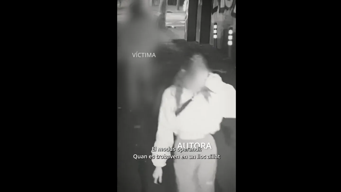Detenidos dos ladrones que atacaban con gas pimienta a sus víctimas tras quedar con ellas por apps de citas Detenidos dos ladrones que atacaban con gas pimienta a sus víctimas tras quedar con ellas por apps de citas