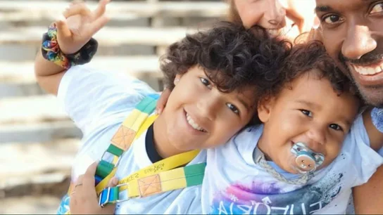 El proceso emocional de quienes acompañan a salir del armario. El proceso emocional de quienes acompañan a salir del armario.