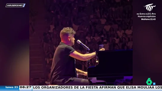 Pablo López sorprende a Antonio Orozco al llamarlo en pleno concierto para cantarle 'Devuélveme la vida' Pablo López sorprende a Antonio Orozco al llamarlo en pleno concierto para cantarle 'Devuélveme la vida'