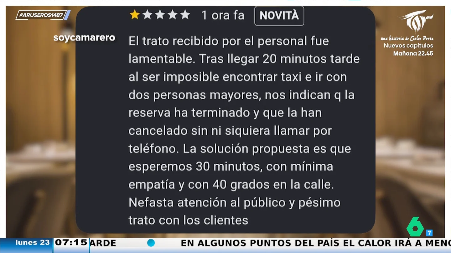 Un restaurante deja en la calle con 40 grados a un grupo de comensales (dos de ellos, ancianos) por llegar 20 minutos tarde Un restaurante deja en la calle con 40 grados a un grupo de comensales (dos de ellos, ancianos) por llegar 20 minutos tarde