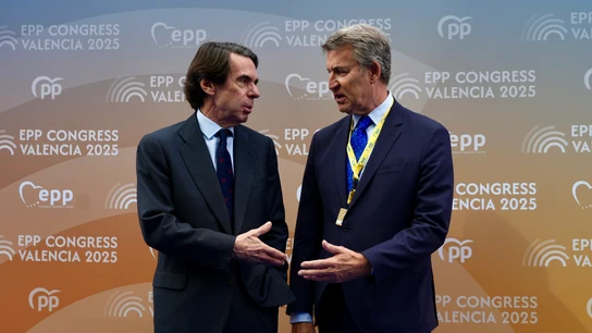 El expresidente del Gobierno, José María Aznar, y el presidente del PP, Alberto Núñez Feijóo El expresidente del Gobierno, José María Aznar, y el presidente del PP, Alberto Núñez Feijóo
