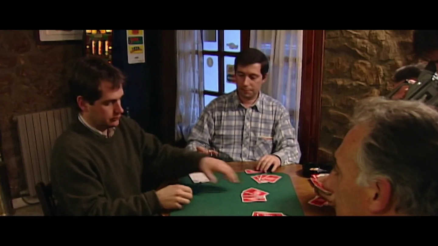 "Jugando a la butifarra y bebiendo ratafía, parece que nos ganamos su confianza": así fue la primera entrevista de Carles Porta a Palanca "Jugando a la butifarra y bebiendo ratafía, parece que nos ganamos su confianza": así fue la primera entrevista de Carles Porta a Palanca