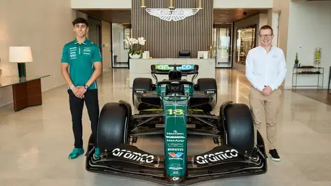 El piloto español Mari Boya y el director de equipo de Aston Martin, Andy Cowell. El piloto español Mari Boya y el director de equipo de Aston Martin, Andy Cowell.