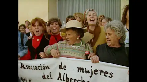 Así vivieron ellas la corrida de Jesulín de Ubrique exclusiva para mujeres: "Está muy bueno y tiene un culo..." Así vivieron ellas la corrida de Jesulín de Ubrique exclusiva para mujeres: "Está muy bueno y tiene un culo..."