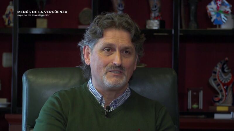 Equipo de Investigación muestra al alcalde de Ortigueira las comidas de los usuarios de la residencia: "Yo me lo comería... porque tengo que comer"