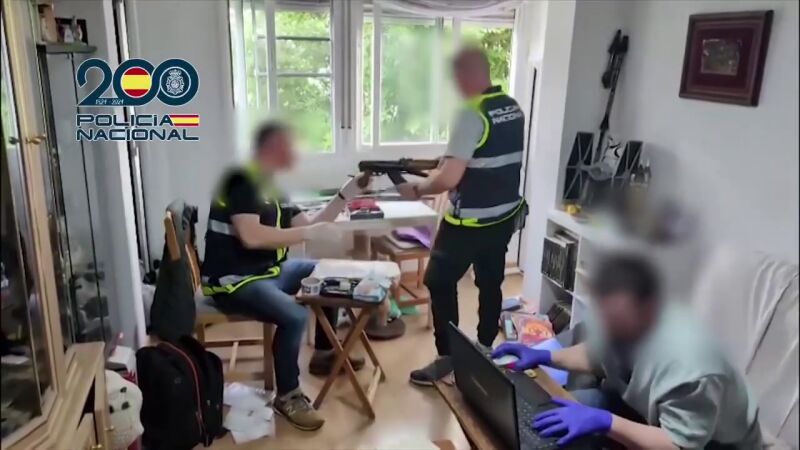 Macrooperación contra los abusos a menores: un profesor y un exmilitar entre los 61 detenidos