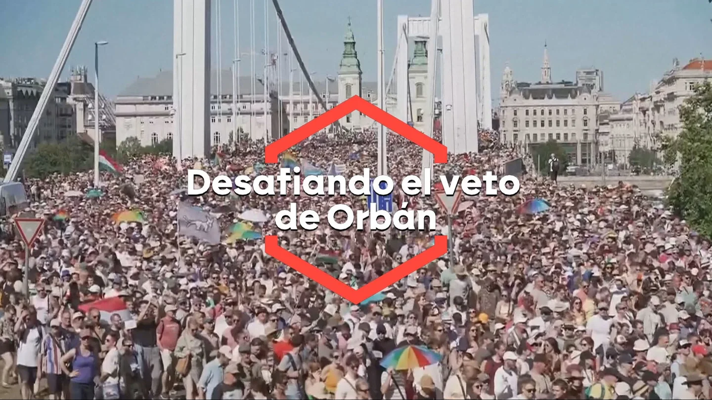 Unas 200.000 personas desafían al ultra Orbán en el Orgullo de Budapest. Unas 200.000 personas desafían al ultra Orbán en el Orgullo de Budapest.