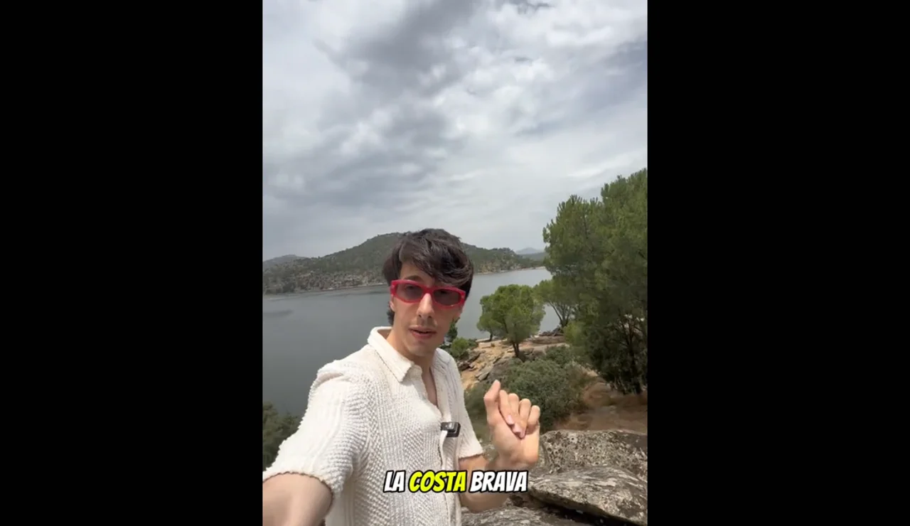 El tiktoker @Kingbruu en el pantano de San Juan