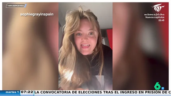 Una estadounidense que vive en Andalucía se queja con acento sevillano de que cambiemos el género de las palabras: "¿Cómo que 'la calor'?" Una estadounidense que vive en Andalucía se queja con acento sevillano de que cambiemos el género de las palabras: "¿Cómo que 'la calor'?"