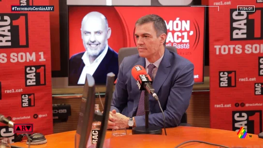 Así definía y hablaba Pedro Sánchez de Santos Cerdán en 2023: "Es uno de mis más estrechos colaboradores" Así definía y hablaba Pedro Sánchez de Santos Cerdán en 2023: "Es uno de mis más estrechos colaboradores"