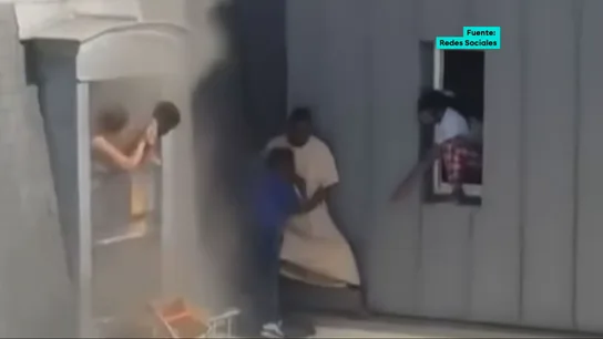 Momento del rescate en París Momento del rescate en París