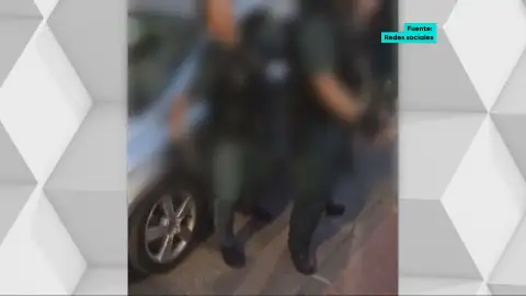 La Guardia Civil aumenta su presencia en Torre-Pacheco tras la persecución a migrantes que iniciaron un grupo de agitadores. La Guardia Civil aumenta su presencia en Torre-Pacheco tras la persecución a migrantes que iniciaron un grupo de agitadores.