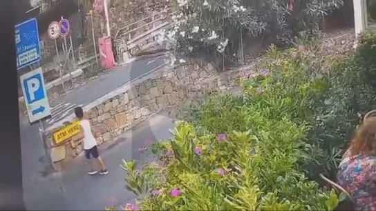 Inquietante desaparición en Italia: buscan a un niño de 5 años que estaba de camping con su familia. Inquietante desaparición en Italia: buscan a un niño de 5 años que estaba de camping con su familia.