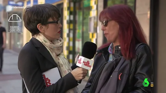 Una vecina de barrio obrero, sobre cómo afronta el calor: "Esto es Vallecas, poca gente tiene piscina aquí" Una vecina de barrio obrero, sobre cómo afronta el calor: "Esto es Vallecas, poca gente tiene piscina aquí"