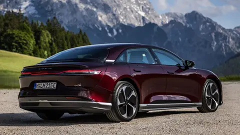 Lucid Air Pure Lucid Air Pure