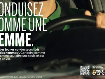 Conduce como una mujer: la campaña francesa que desmonta a todo el que la ve Conduce como una mujer: la campaña francesa que desmonta a todo el que la ve