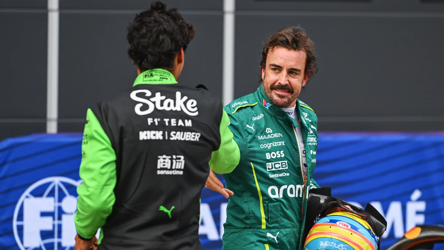 Gabriel Bortoleto y Fernando Alonso Gabriel Bortoleto y Fernando Alonso