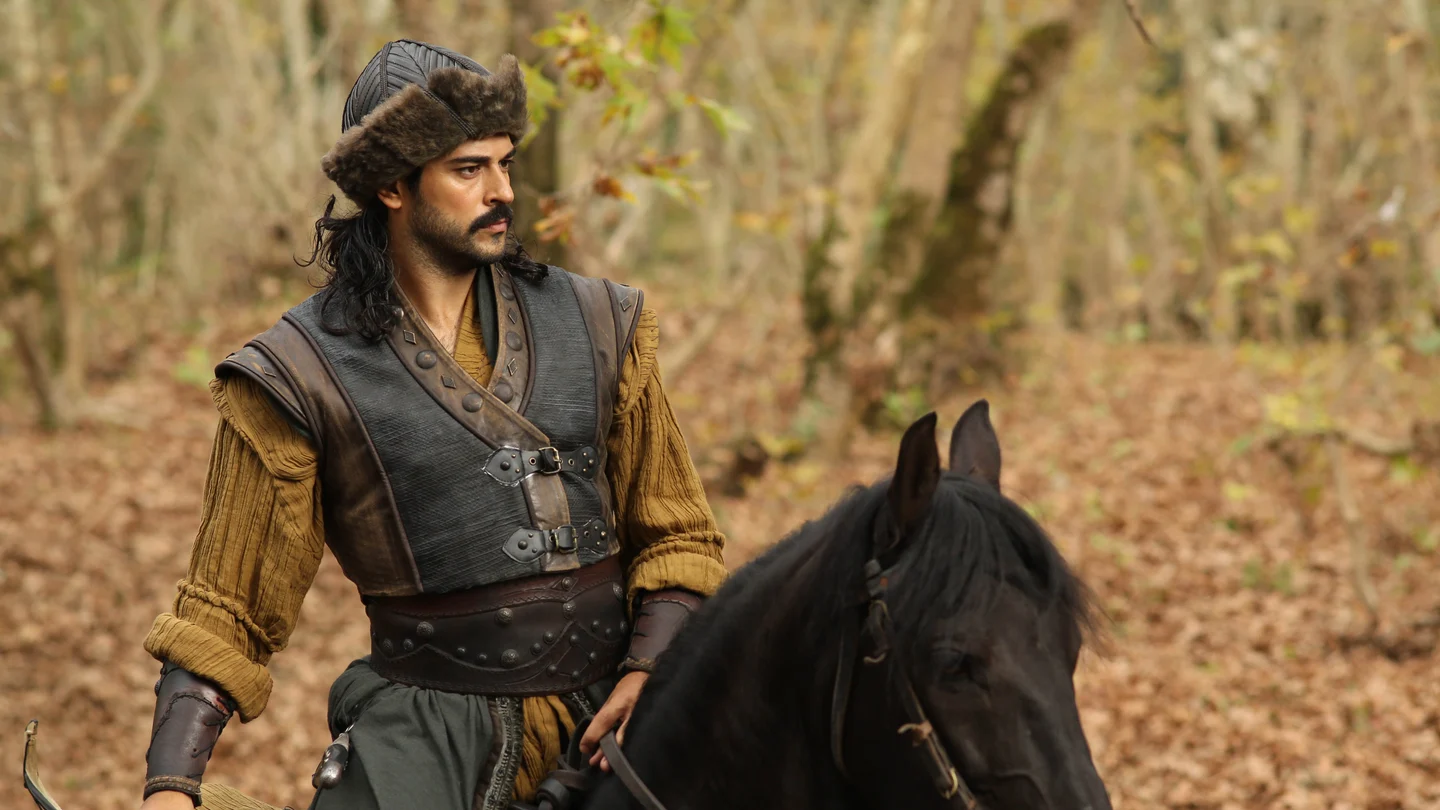 Los actores turcos de 'Imperio: Kuruluş Osman' lanzan un cariñoso saludo a sus fans españoles en exclusiva antes del estreno Los actores turcos de 'Imperio: Kuruluş Osman' lanzan un cariñoso saludo a sus fans españoles en exclusiva antes del estreno