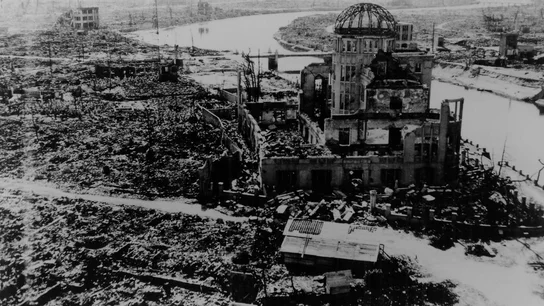 Fotografía de la Cúpula de la Bomba Atómica en Hiroshima tras estallar la bomba atómica. Fotografía de la Cúpula de la Bomba Atómica en Hiroshima tras estallar la bomba atómica.