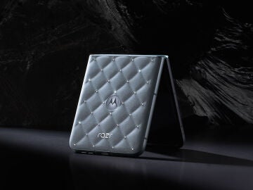 Motorola Razr 60 Crystals by Swarovski