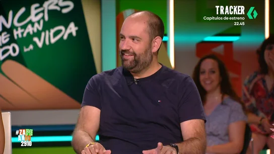 Daniel Fez comparte el 'tutorial' definitivo para triunfar en la vida: "No hace falta nada..." El cómico muestra un curioso vídeo en el que un chico explica como ha conseguido poder tener un reloj que vale 21.000 dólares. Descúbrelo en el vídeo principal.