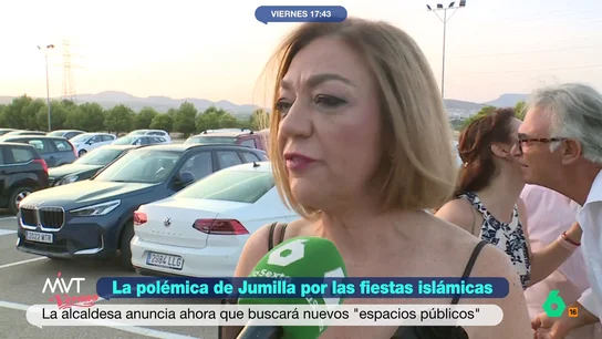 La alcaldesa de Jumilla, por tercer día, se niega a entrar en directo en Más Vale Tarde Sigue la polémica tras la medida aprobada por el Ayuntamiento de Jumilla, en Murcia, tras una moción presentada por la agrupación de Vox en el municipio.