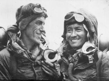 Edmund Hillary y Tenzing Norgay en 1953