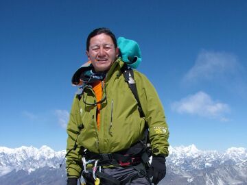 El sherpa Jamling Tenzing Norgay, autor de 'Más cerca de mi padre'