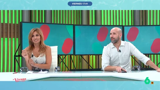 La 'advertencia' de Gonzalo Miró a Javier Bastida: "¿A estas alturas no sabe que las 'kiss cam' las carga el diablo?" El reportero visitado Aranda de Duero ya que comienza el popular festival Sonoraba Ribera. Bastida ha querido hacer su propia 'kiss cam' con los asistentes al festival.