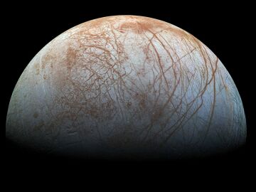 Europa, el satélite de Júpiter en una imagen tomada por la NASA