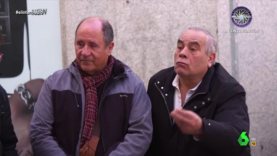 Un hombre defiende limitar el horario de la hostelería: "El que está cenando a las 2:00 horas no está tomando una manzanilla" Un hombre defiende limitar el horario de la hostelería: "El que está cenando a las 2:00 horas no está tomando una manzanilla"