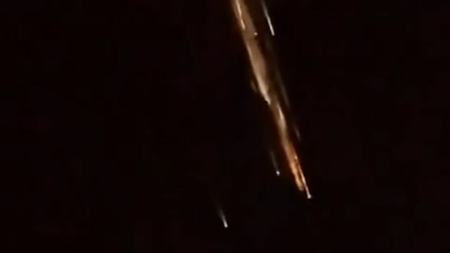 El misterio de la bola de fuego que se dejó ver en el sureste de España: no es un meteorito El misterio de la bola de fuego que se dejó ver en el sureste de España: no es un meteorito