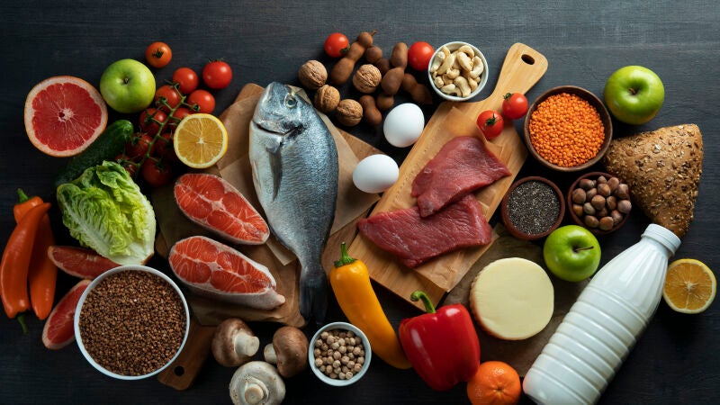 ¿Cuántos consumes a diario? Estos son los diez alimentos más saludables del mundo