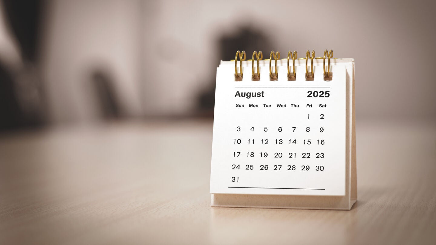 Calendario laboral del mes de agosto de 2025
