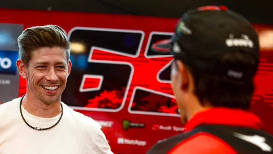 Casey Stoner y Marc Márquez Casey Stoner y Marc Márquez