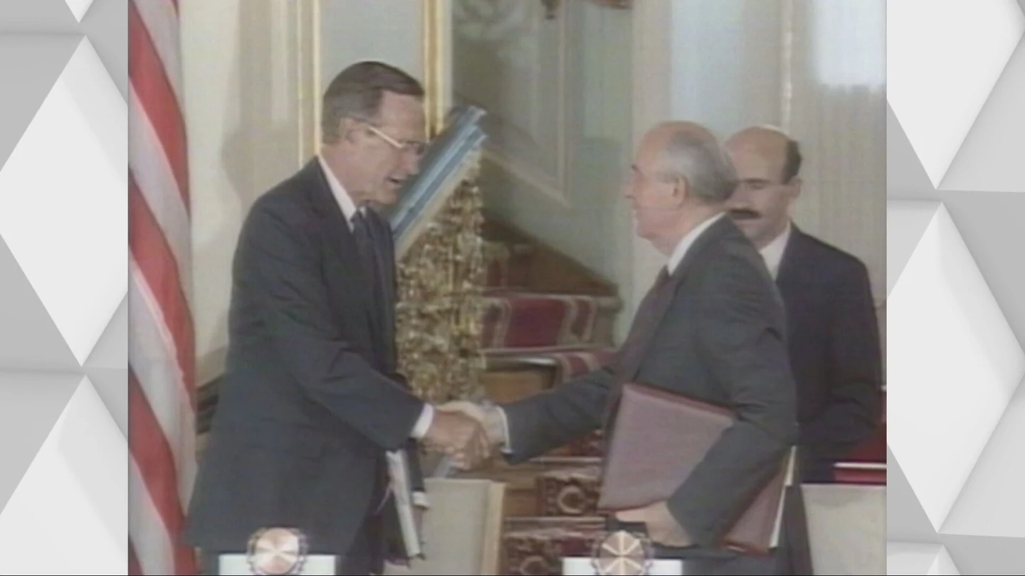 Bush padre, con Gorbachov Bush padre, con Gorbachov