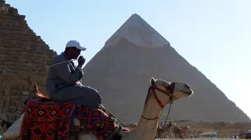 La Pirámide de Giza La Pirámide de Giza