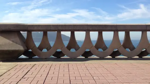 Balaustrada del Paseo Marítimo de A Coruña Balaustrada del Paseo Marítimo de A Coruña