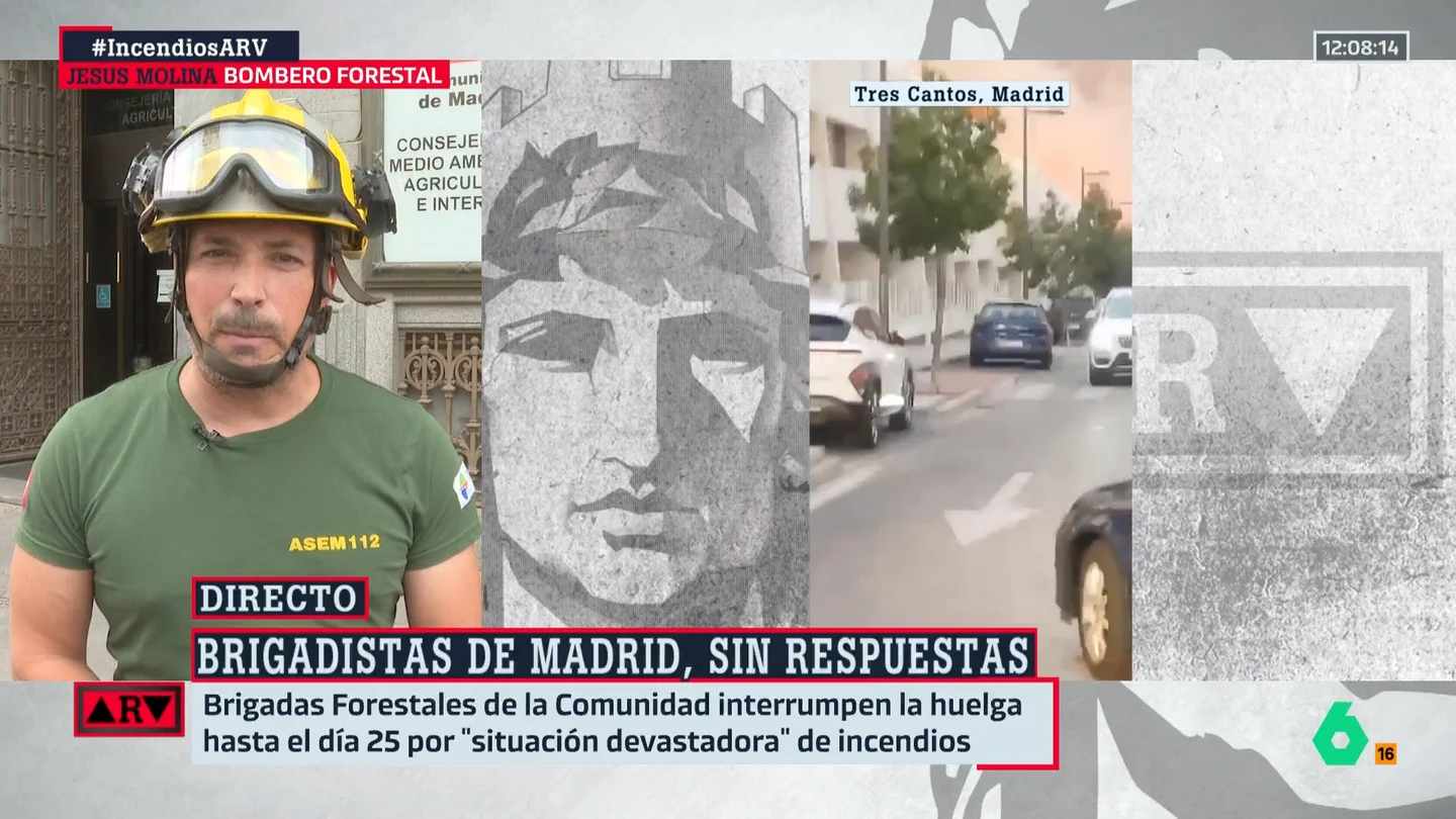 Bomberos forestales denuncian su situación: "Combatimos el fuego en primera línea, arriesgando la vida, y cobramos 1.300 euros al mes" Bomberos forestales denuncian su situación: "Combatimos el fuego en primera línea, arriesgando la vida, y cobramos 1.300 euros al mes"