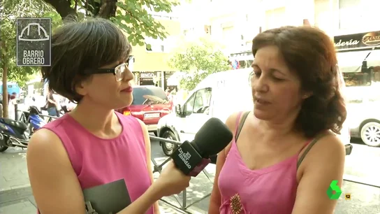 Una mujer de barrio obrero cuenta la realidad de sus vacaciones en el pueblo: "Cocino, friego, lavo... todo igual, pero cambio de casa" Una mujer de barrio obrero cuenta la realidad de sus vacaciones en el pueblo: "Cocino, friego, lavo... todo igual, pero cambio de casa"