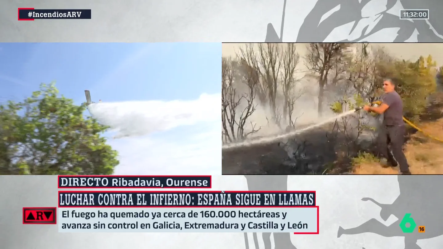 laSexta capta el momento en el que los hidroaviones descargan agua en Ribadavia ante la emoción de los vecinos laSexta capta el momento en el que los hidroaviones descargan agua en Ribadavia ante la emoción de los vecinos