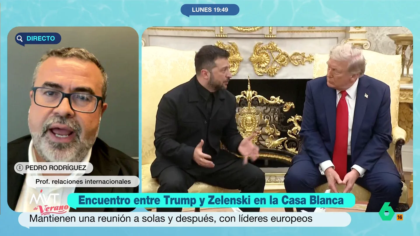 Pedro Rodríguez, tras la reunión con Trump: "Se está transfiriendo a Zelenski la responsabilidad de que la guerra continúe" Pedro Rodríguez analiza en este vídeo el encuentro entre Trump y Zelenski que, en su opinión, es "el día más trascendental para la seguridad de Europa desde el final de la Guerra Fría".