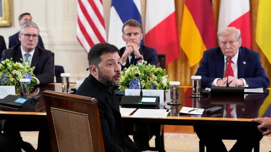 Volodímir Zelenski habla durante la reunión junto a Donald Trump y líderes europeos en la Casa Blanca Volodímir Zelenski habla durante la reunión junto a Donald Trump y líderes europeos en la Casa Blanca