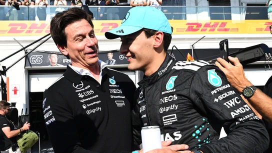 Toto Wolff y George Russell Toto Wolff y George Russell