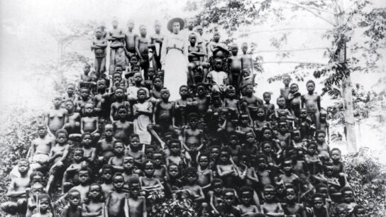 Alice Seely Harris rodada de ni&ntilde;os congole&ntilde;os