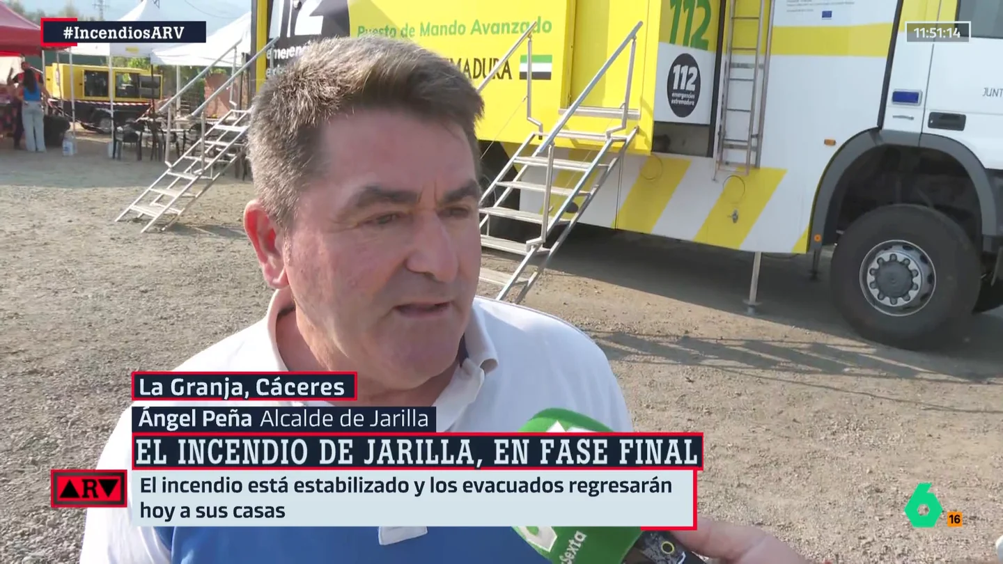 Alcalde de Jarilla narra la situación tras los incendios: "Tenemos que asumirlo y vivir con esto hasta que el monte se regenere" Alcalde de Jarilla narra la situación tras los incendios: "Tenemos que asumirlo y vivir con esto hasta que el monte se regenere"