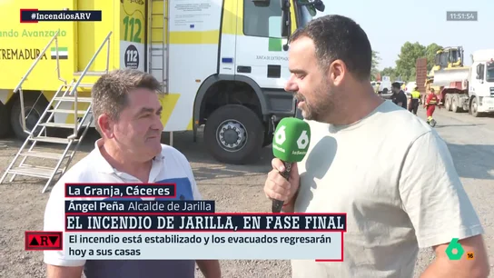 Alcalde de Jarilla narra la situación tras los incendios: "Tenemos que asumirlo y vivir con esto hasta que el monte se regenere" Alcalde de Jarilla narra la situación tras los incendios: "Tenemos que asumirlo y vivir con esto hasta que el monte se regenere"