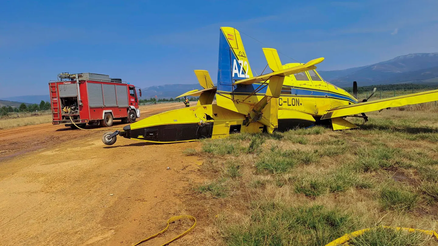 Aterrizaje de emergencia de una aeronave de extinción en Zamora Aterrizaje de emergencia de una aeronave de extinción en Zamora
