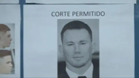 "Cortes de pelo adecuado" y uniformes en los colegios: las nuevas normas impuestas por Bukele para "fortalecer la disciplina" en El Salvador "Cortes de pelo adecuado" y uniformes en los colegios: las nuevas normas impuestas por Bukele para "fortalecer la disciplina" en El Salvador